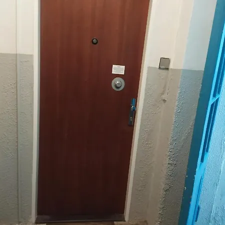 Pisqor Apartment - Self Check-In Bratislava Exterior photo