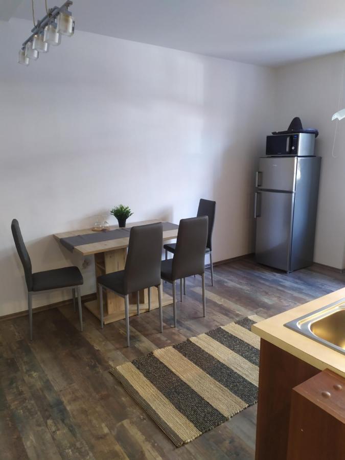 Pisqor - Self Check-in Apartment Bratislava